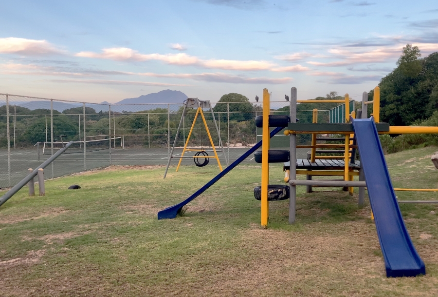 1 Bedroom Property for Sale in Meerensee Western Cape